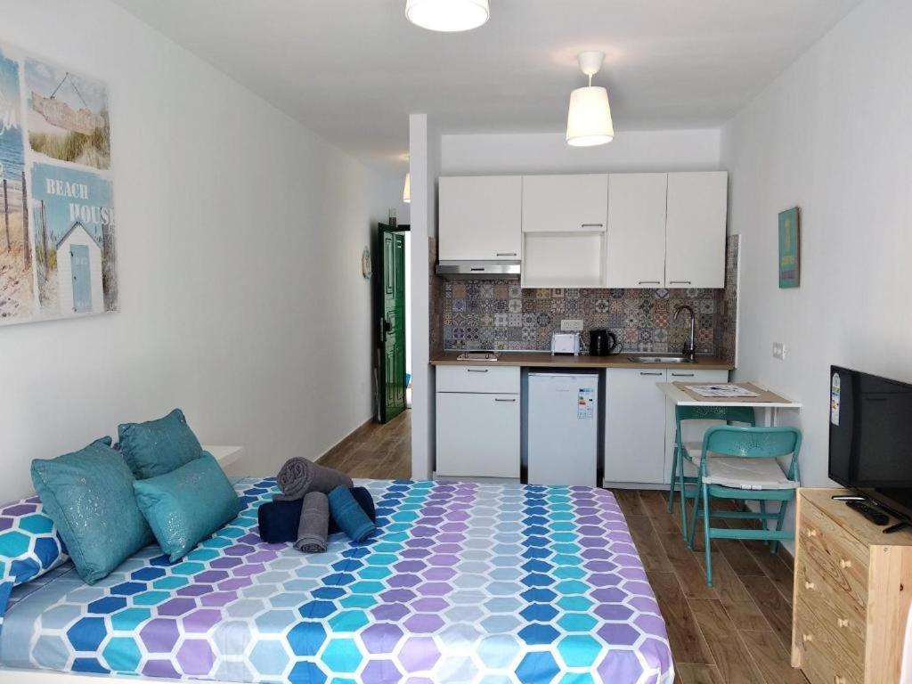 Marina Beach-Apartamentos Tahiche กอสตา เตกีสเซ ภายนอก รูปภาพ